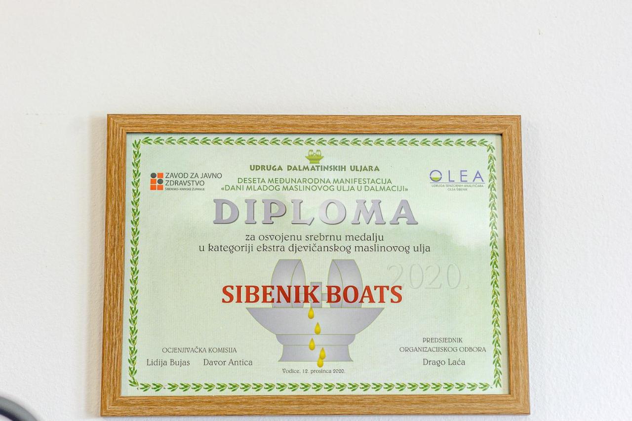 شقة Sibenik Boats Raslina المظهر الخارجي الصورة
