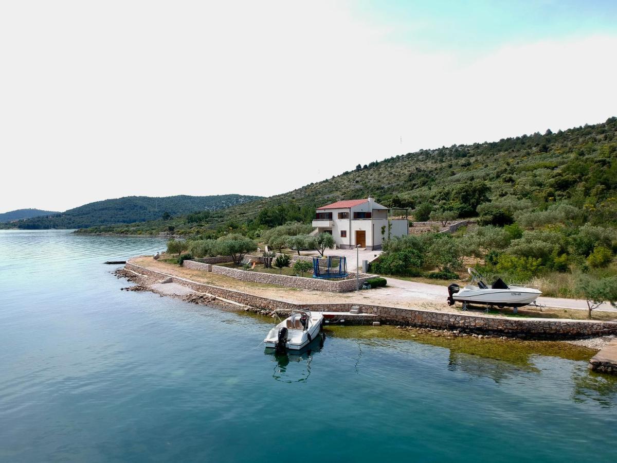 شقة Sibenik Boats Raslina المظهر الخارجي الصورة
